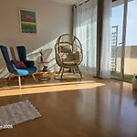 Beautiful Air-conditioned With Balcony Hyères